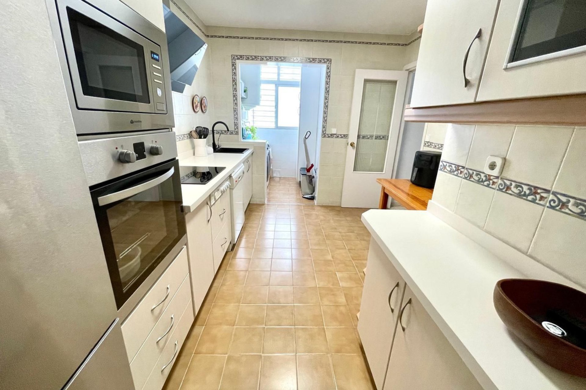 Resale - Apartment - Middle Floor Apartment - Fuengirola - Fuengirola Centro