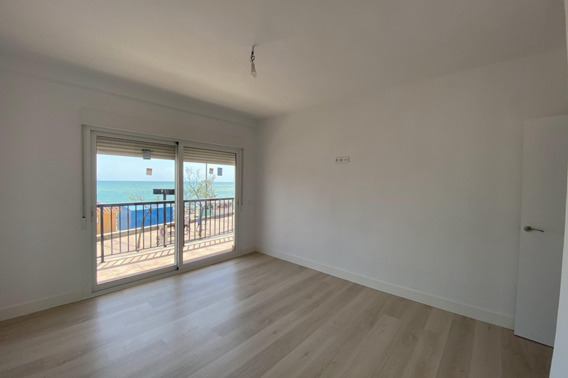 Resale - Apartment - Middle Floor Apartment - Fuengirola - Fuengirola Centro