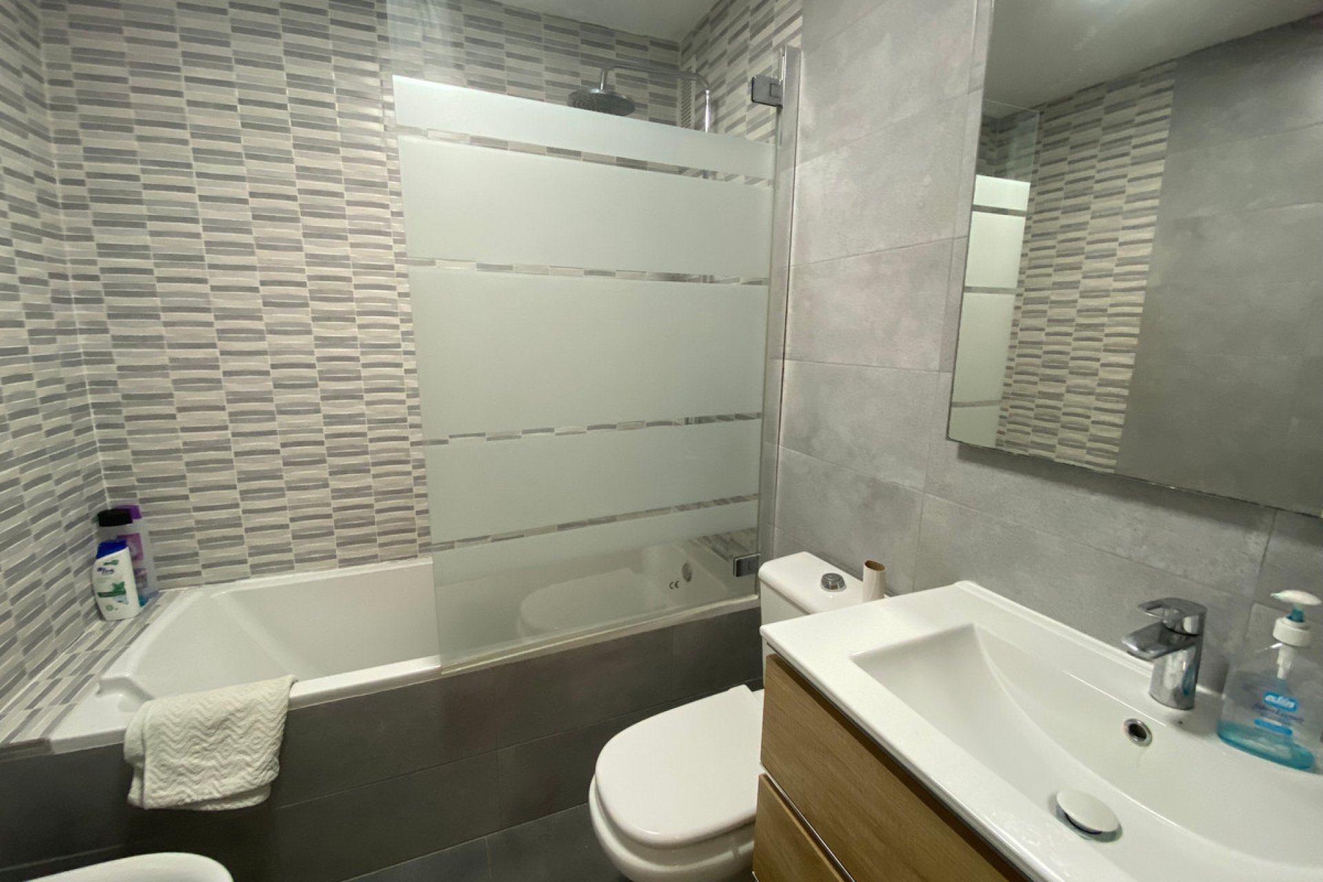 Resale - Apartment - Middle Floor Apartment - Fuengirola - Fuengirola Centro