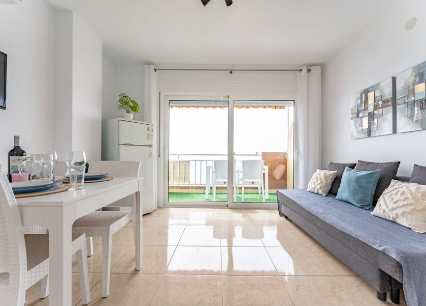 Resale - Apartment - Middle Floor Apartment - Fuengirola - Fuengirola Centro