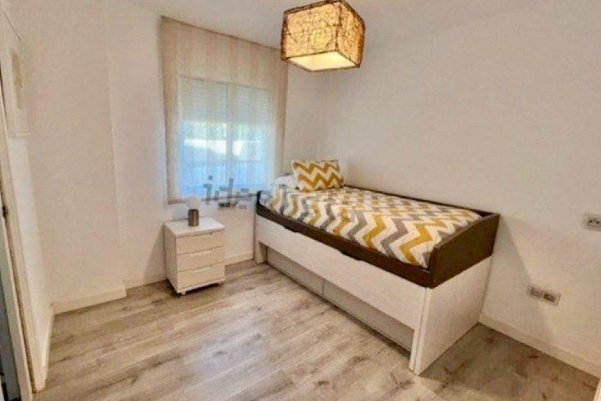 Resale - Apartment - Middle Floor Apartment - Fuengirola - Fuengirola Centro