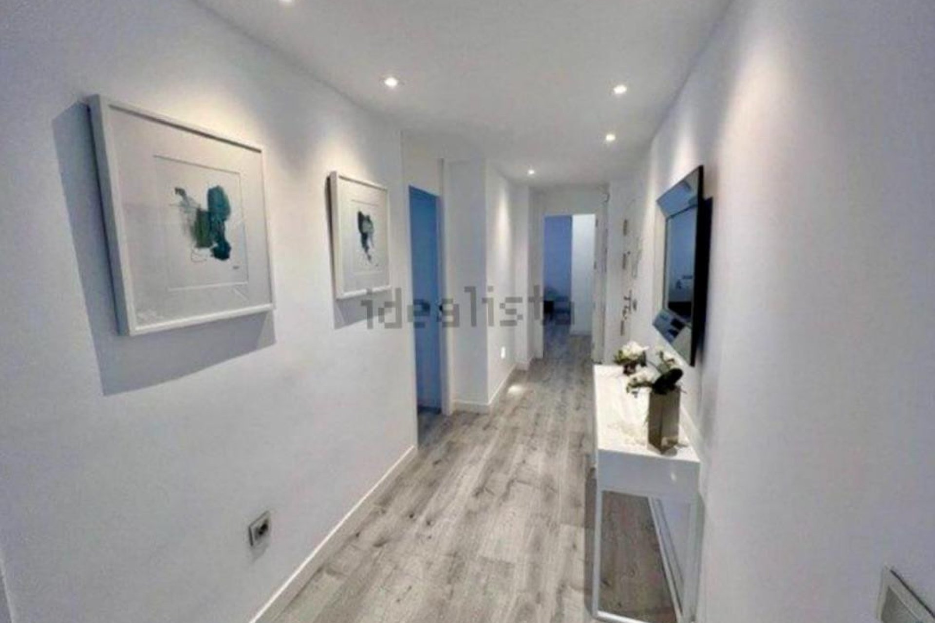 Resale - Apartment - Middle Floor Apartment - Fuengirola - Fuengirola Centro