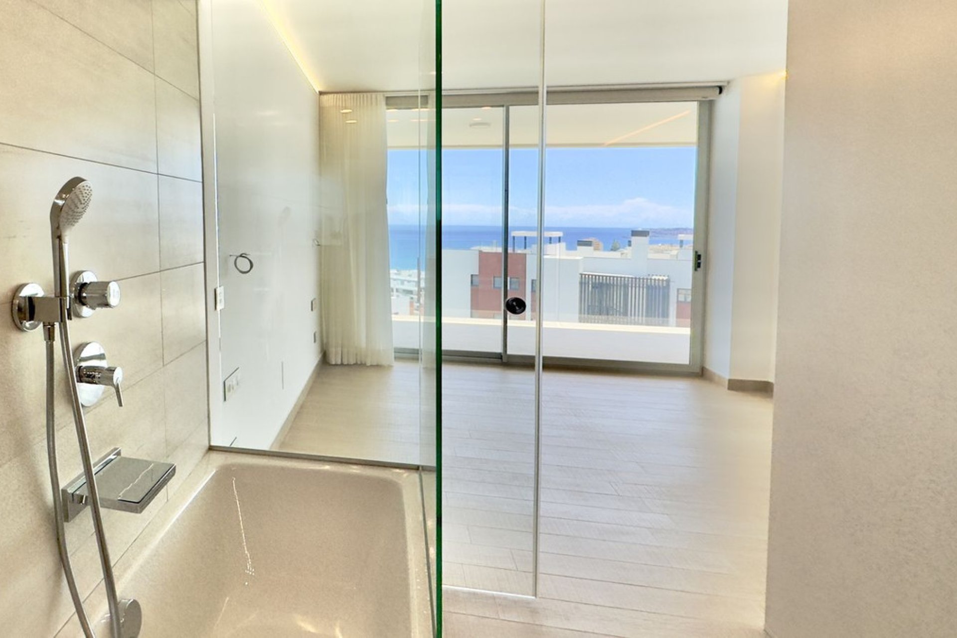 Resale - Apartment - Middle Floor Apartment - Fuengirola - Fuengirola Centro