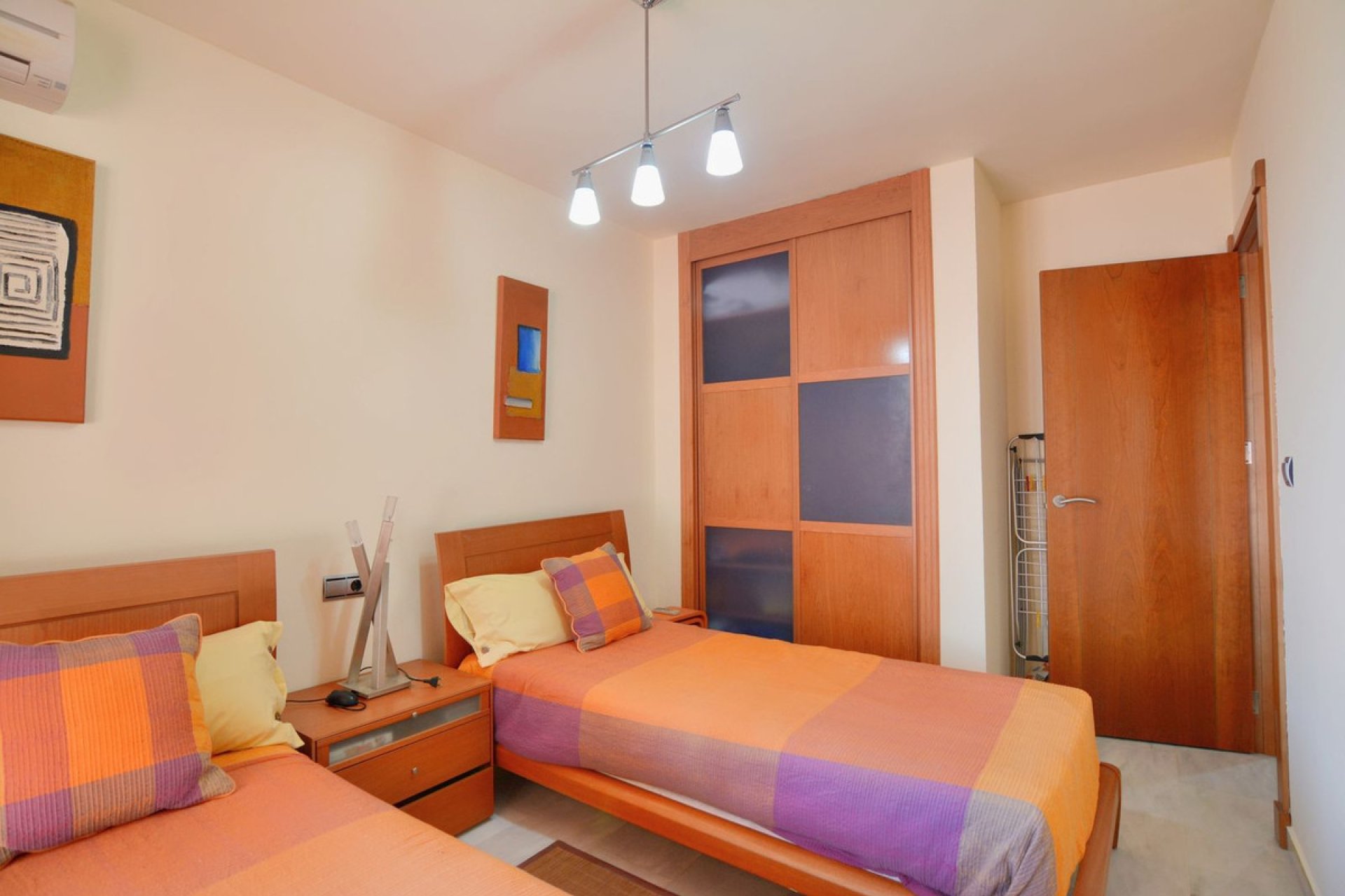 Resale - Apartment - Middle Floor Apartment - Fuengirola - Fuengirola Centro