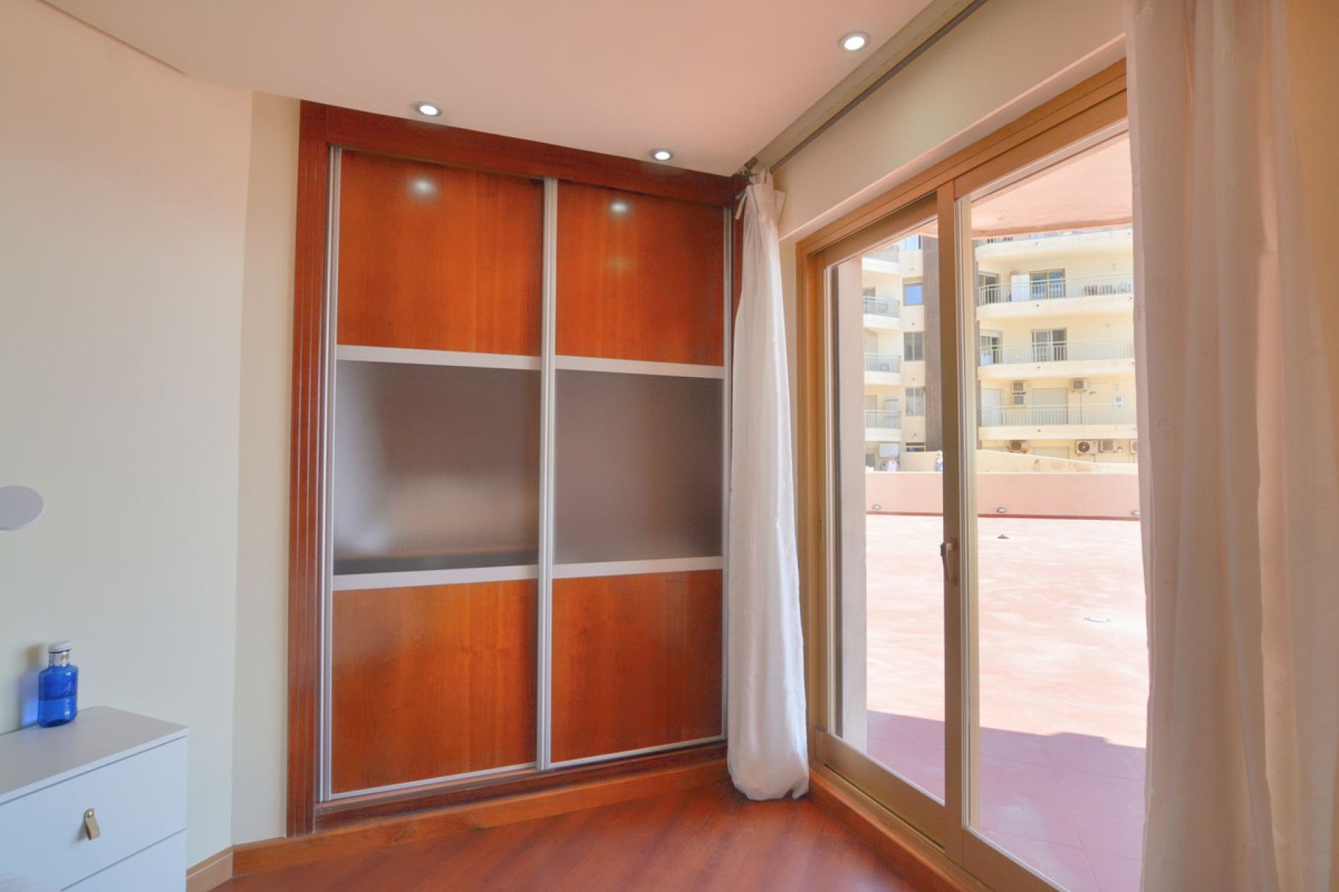 Resale - Apartment - Middle Floor Apartment - Fuengirola - Fuengirola Centro