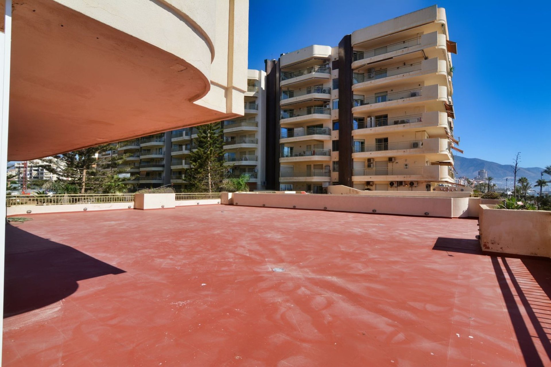 Resale - Apartment - Middle Floor Apartment - Fuengirola - Fuengirola Centro