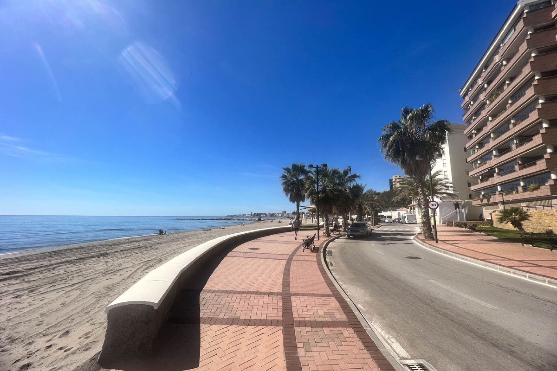 Resale - Apartment - Middle Floor Apartment - Fuengirola - Fuengirola Centro