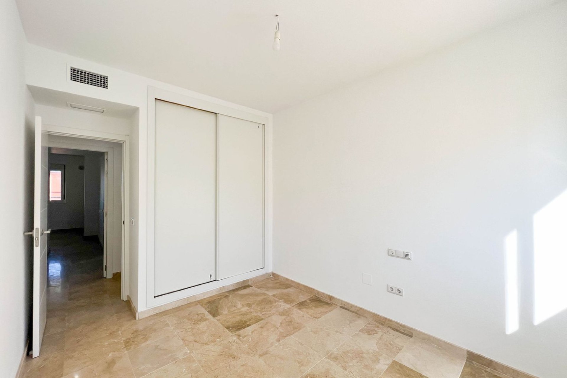 Resale - Apartment - Middle Floor Apartment - Fuengirola - Fuengirola Centro