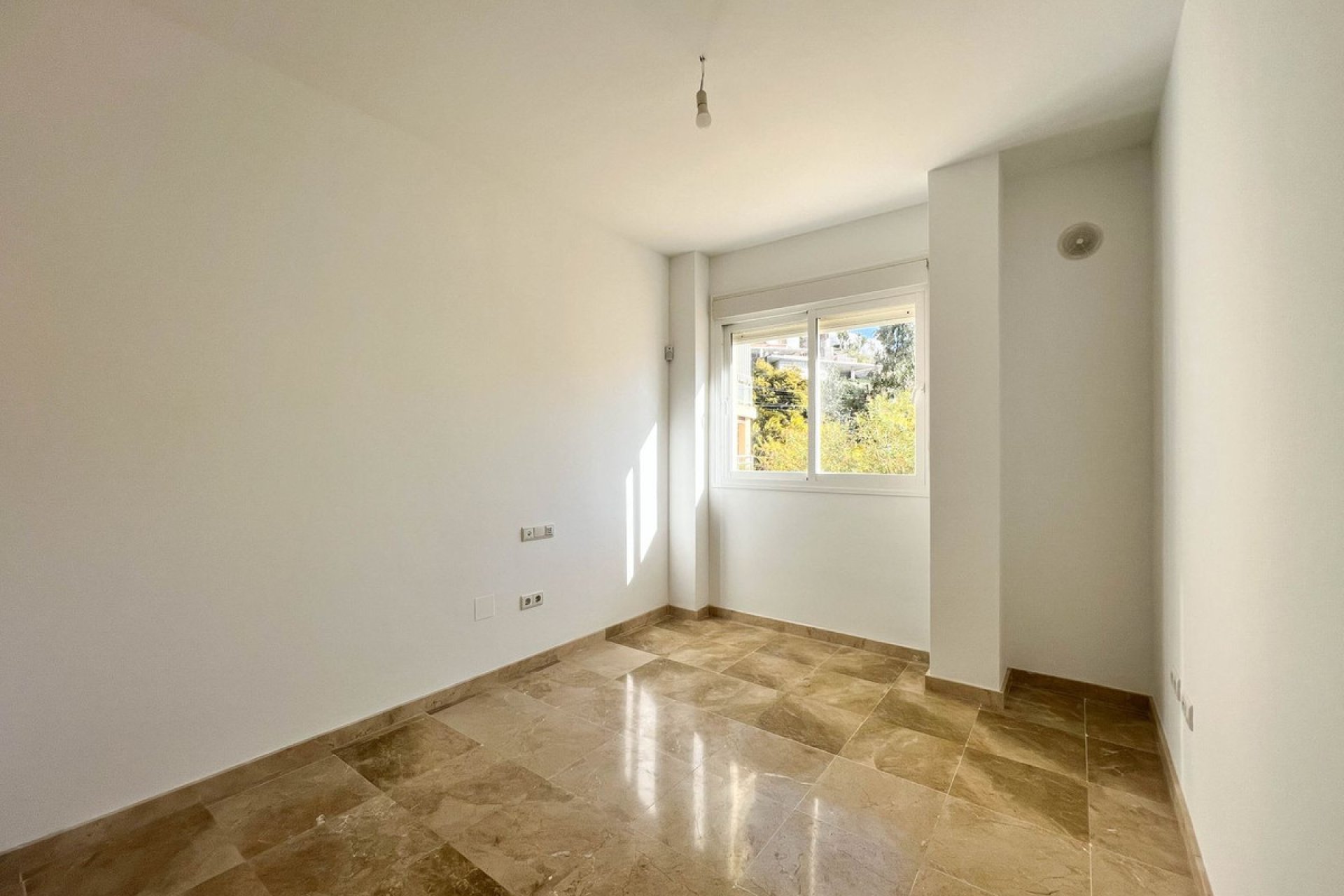 Resale - Apartment - Middle Floor Apartment - Fuengirola - Fuengirola Centro