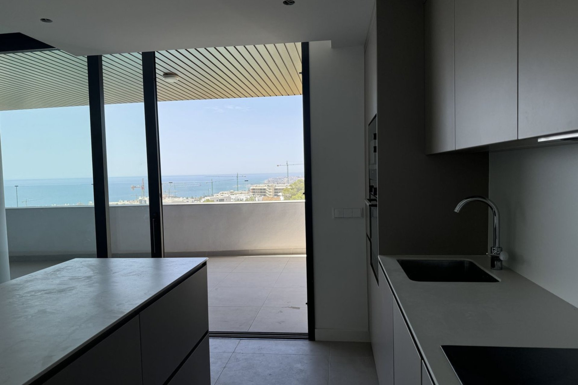 Resale - Apartment - Middle Floor Apartment - Fuengirola - Fuengirola Centro