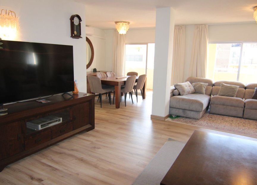 Resale - Apartment - Middle Floor Apartment - Fuengirola - Fuengirola Centro