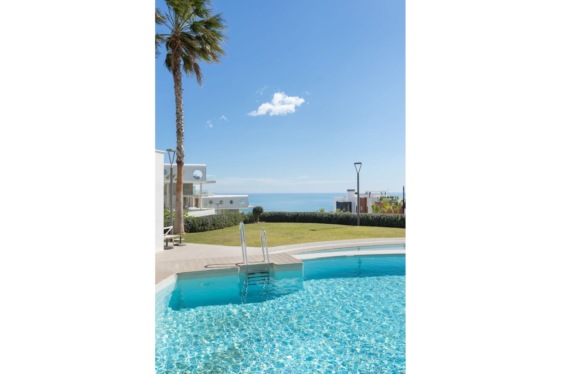 Resale - Apartment - Middle Floor Apartment - Fuengirola - Fuengirola Centro