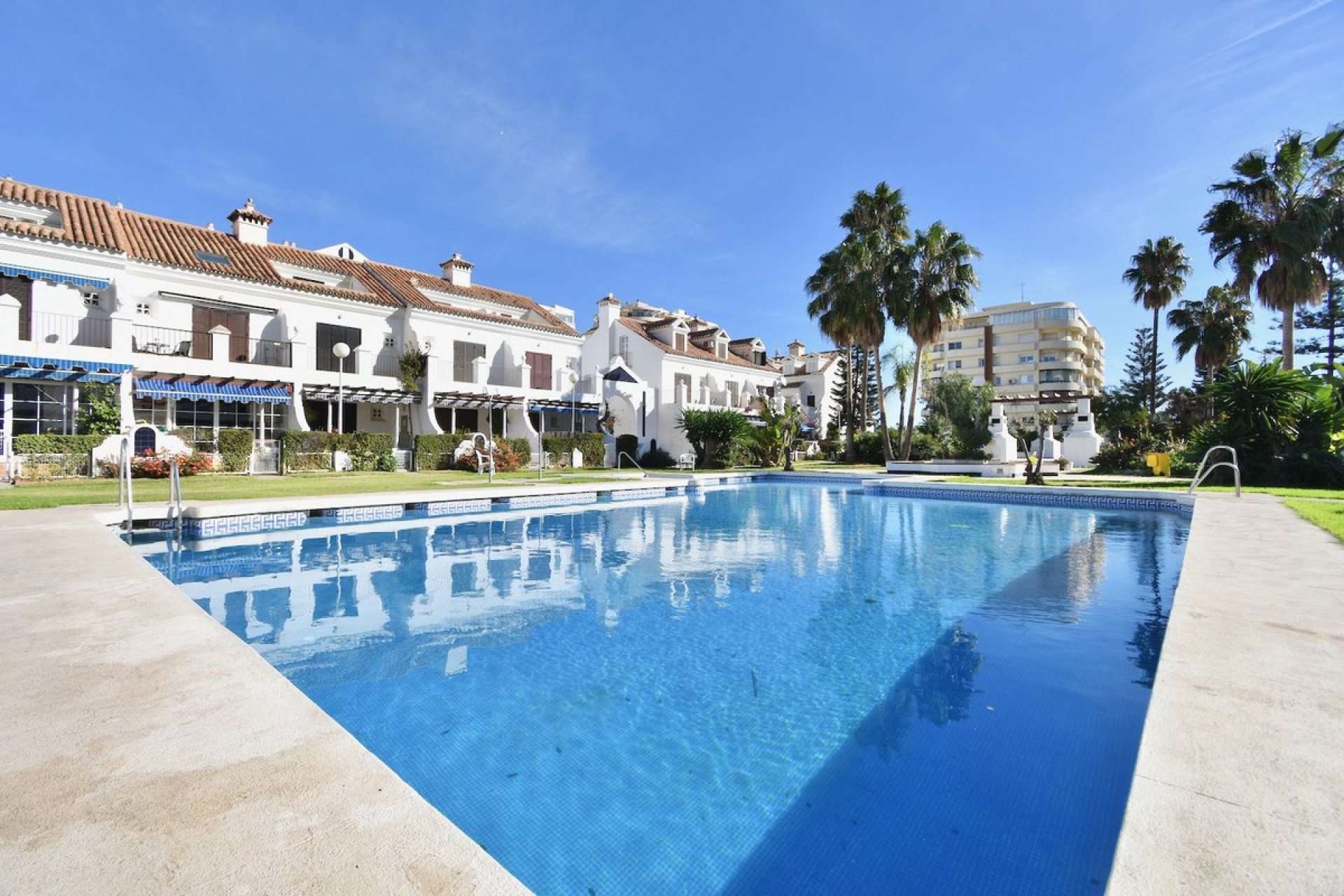 Resale - Apartment - Middle Floor Apartment - Fuengirola - Fuengirola Centro