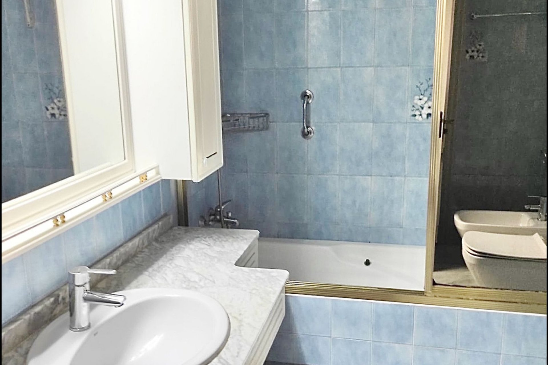 Resale - Apartment - Middle Floor Apartment - Fuengirola - Fuengirola Centro