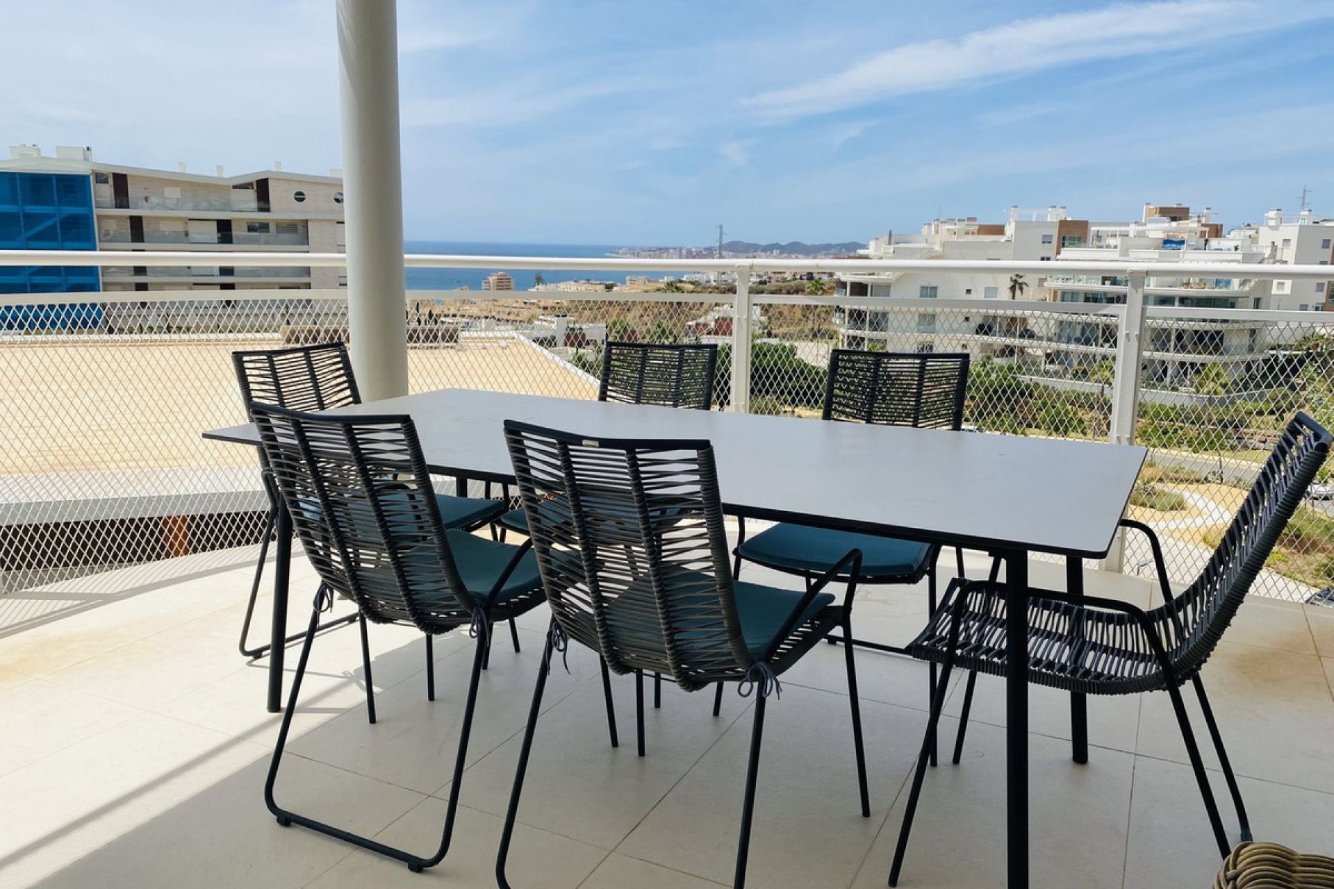 Resale - Apartment - Middle Floor Apartment - Fuengirola - Fuengirola Centro