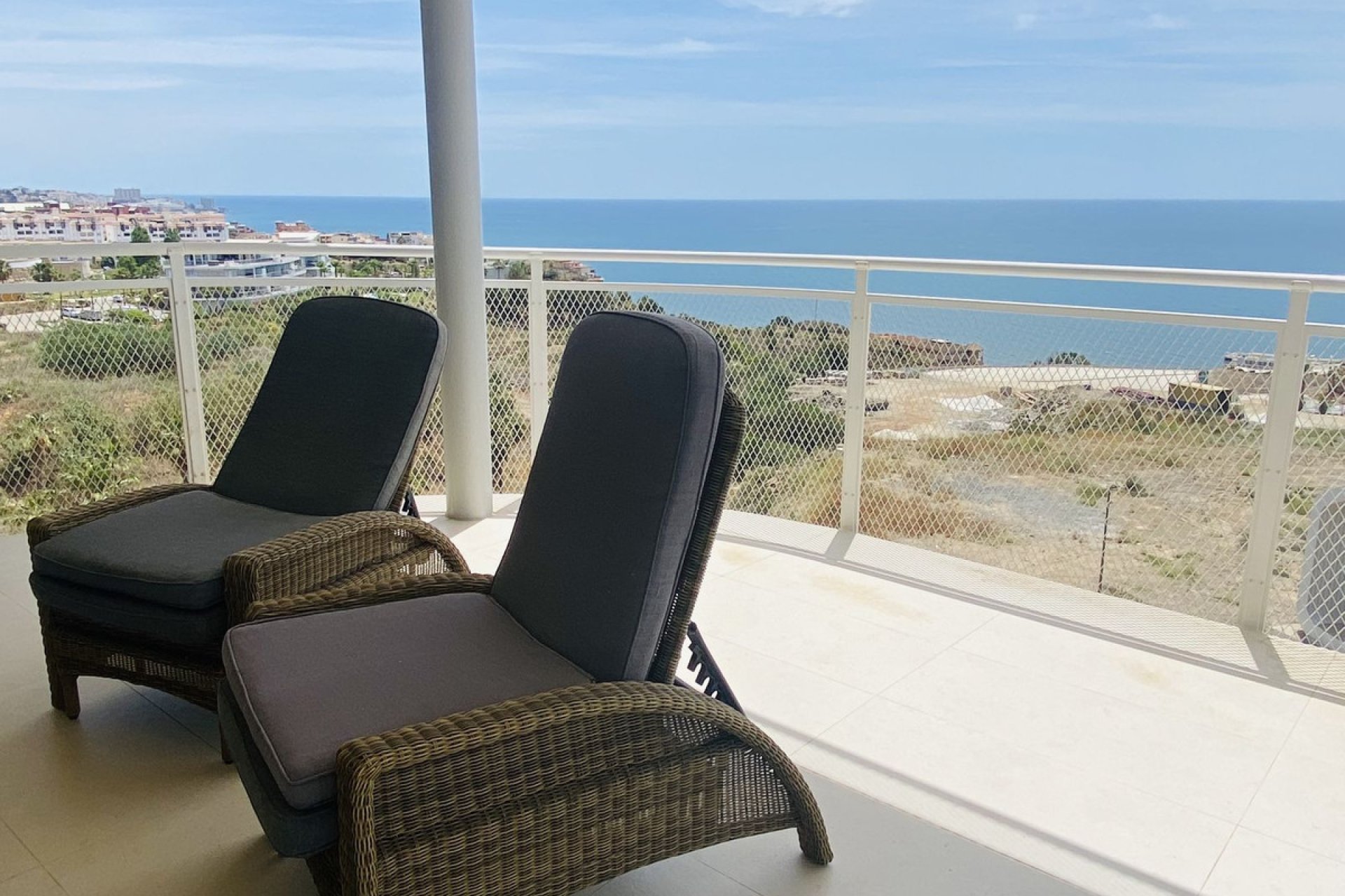 Resale - Apartment - Middle Floor Apartment - Fuengirola - Fuengirola Centro