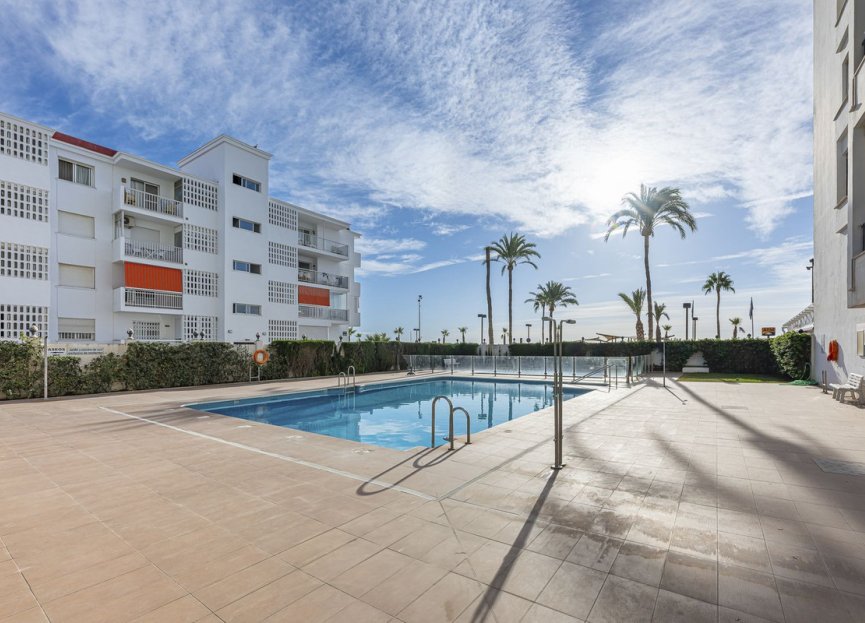 Resale - Apartment - Middle Floor Apartment - Fuengirola - Fuengirola Centro