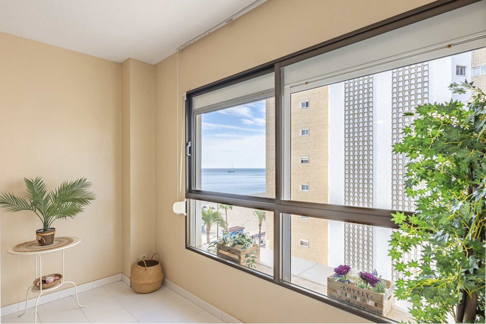 Resale - Apartment - Middle Floor Apartment - Fuengirola - Fuengirola Centro