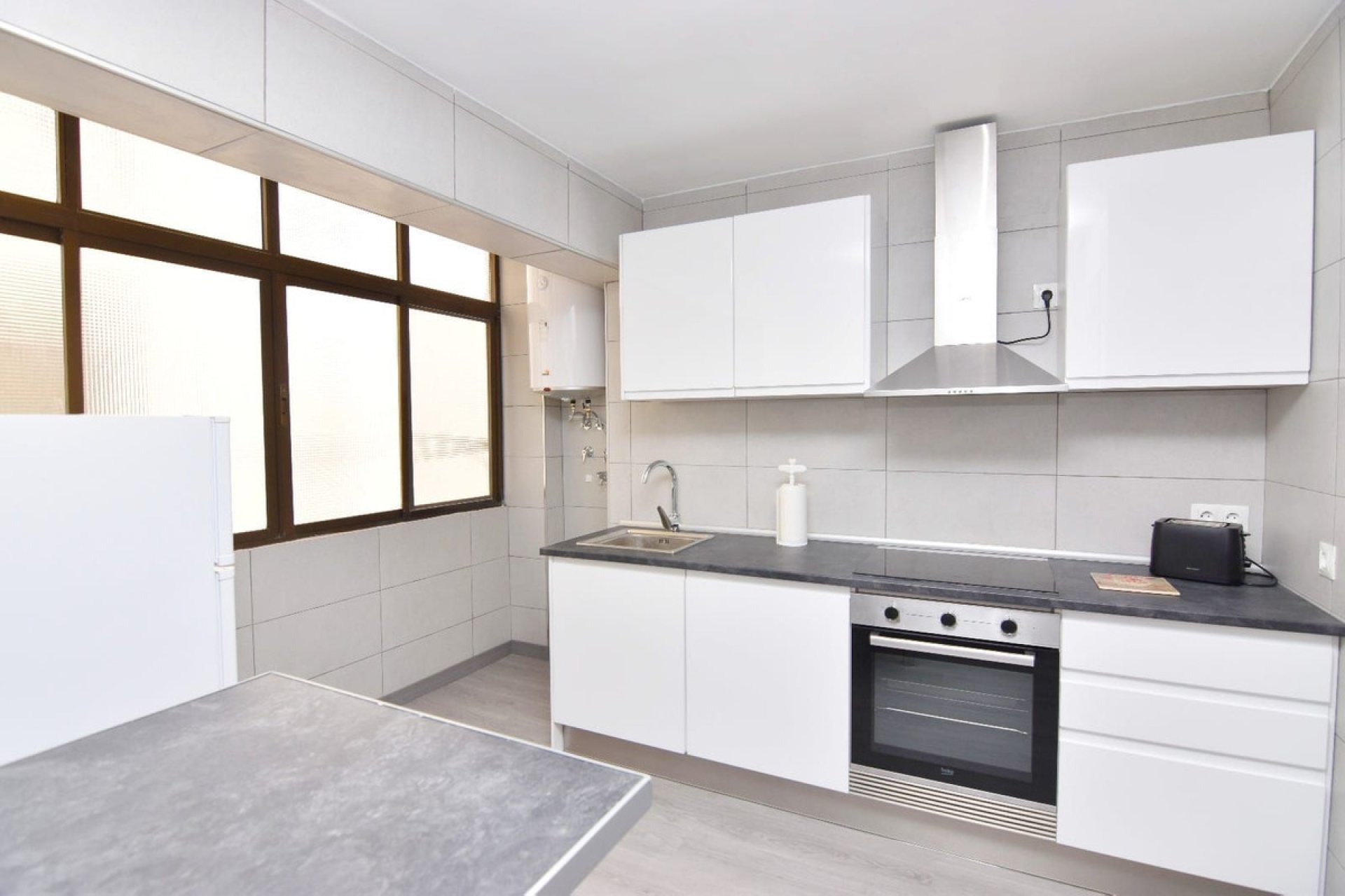 Resale - Apartment - Middle Floor Apartment - Fuengirola - Fuengirola Centro