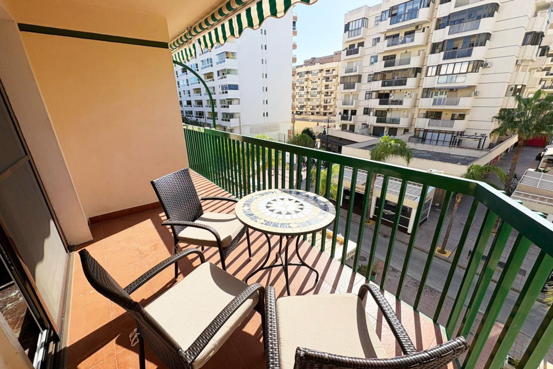 Resale - Apartment - Middle Floor Apartment - Fuengirola - Fuengirola Centro