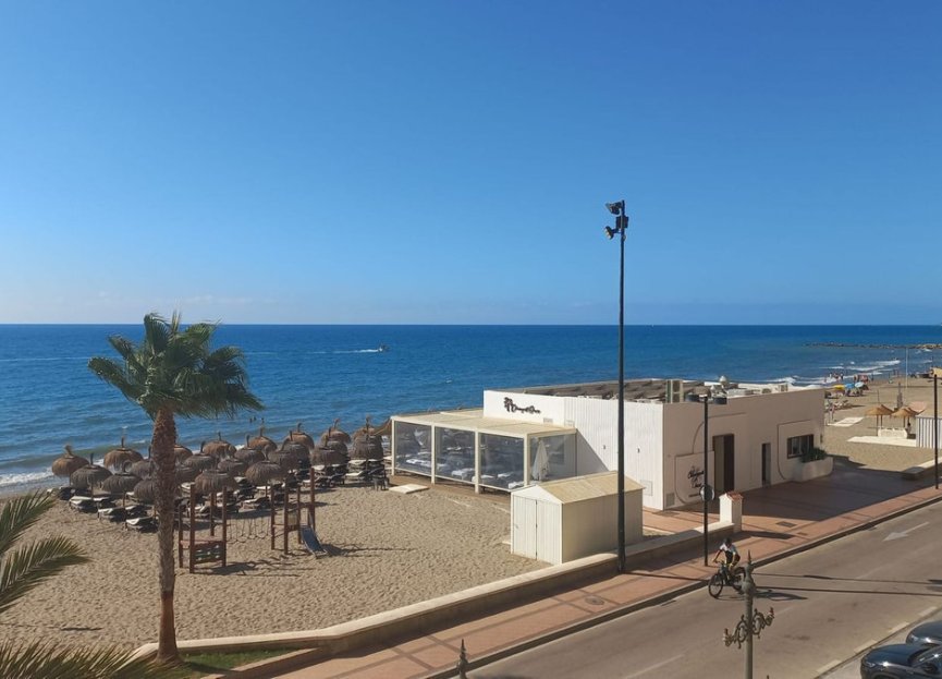 Resale - Apartment - Middle Floor Apartment - Fuengirola - Fuengirola Centro