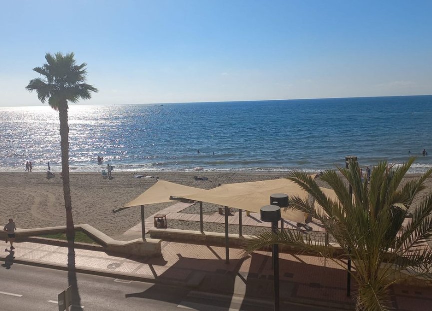 Resale - Apartment - Middle Floor Apartment - Fuengirola - Fuengirola Centro