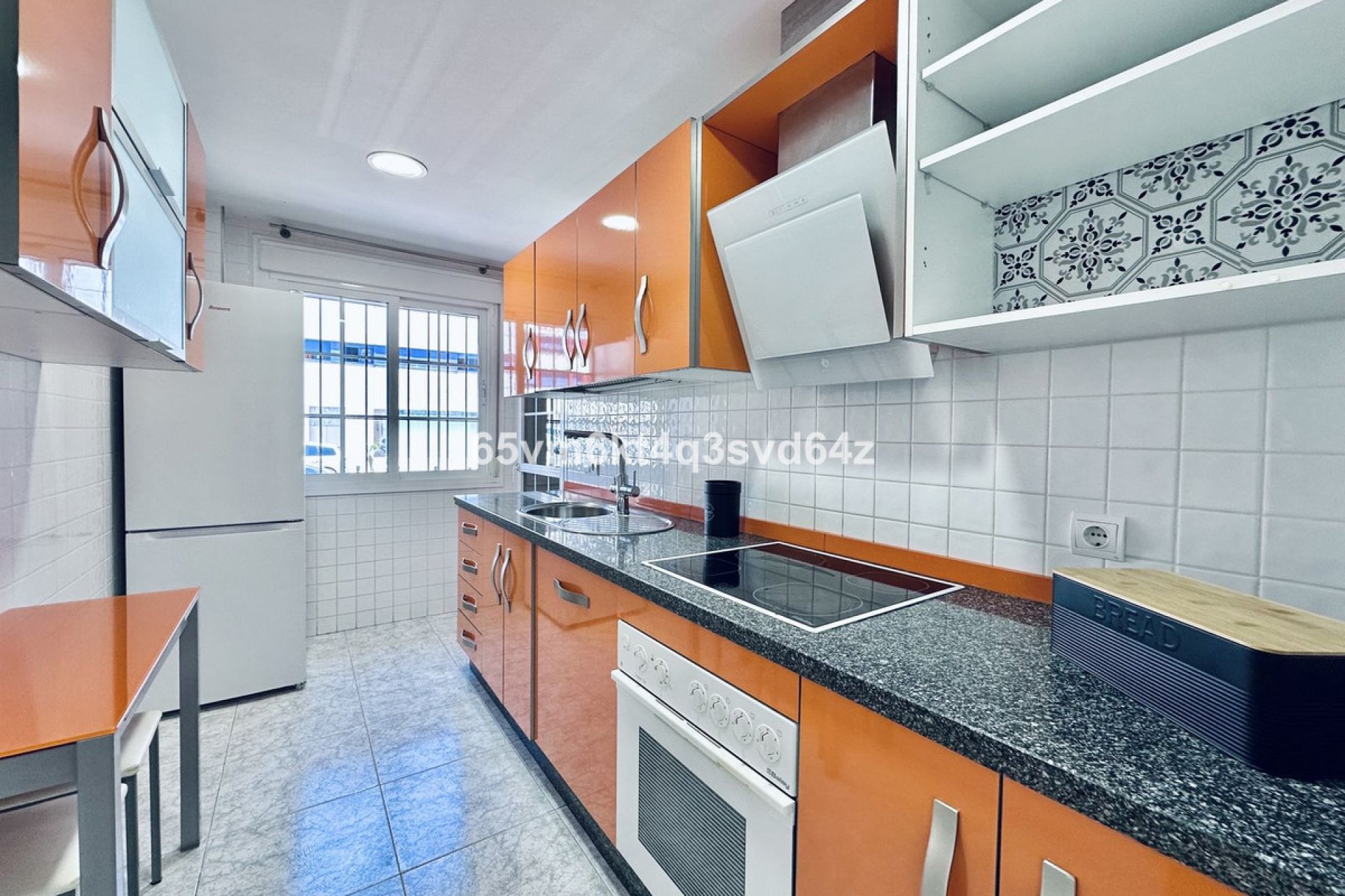 Resale - Apartment - Middle Floor Apartment - Fuengirola - Fuengirola Centro