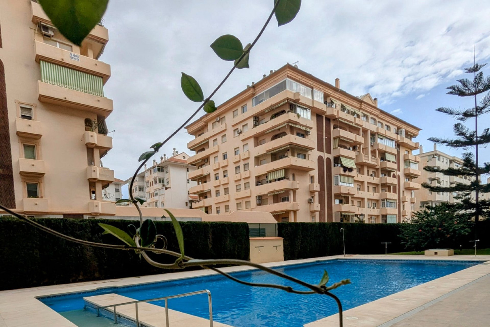 Resale - Apartment - Middle Floor Apartment - Fuengirola - Fuengirola Centro