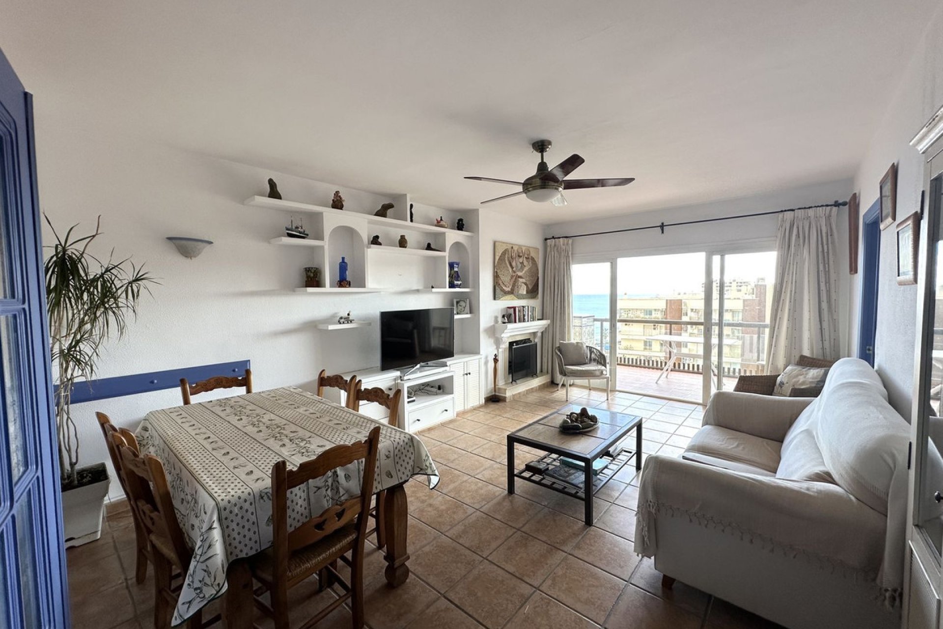 Resale - Apartment - Middle Floor Apartment - Fuengirola - Fuengirola Centro