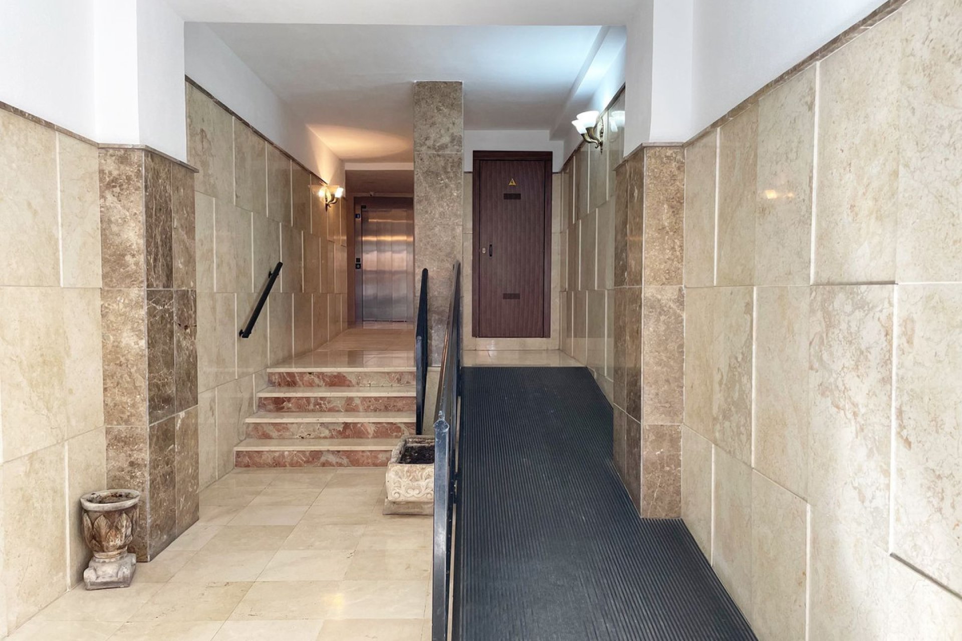 Resale - Apartment - Middle Floor Apartment - Fuengirola - Fuengirola Centro