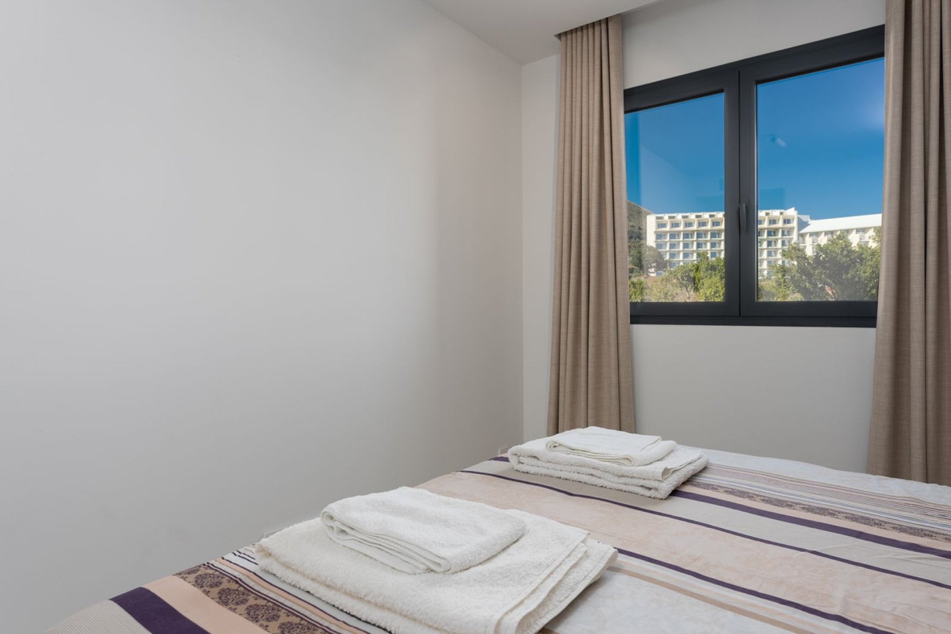 Resale - Apartment - Middle Floor Apartment - Fuengirola - Fuengirola Centro