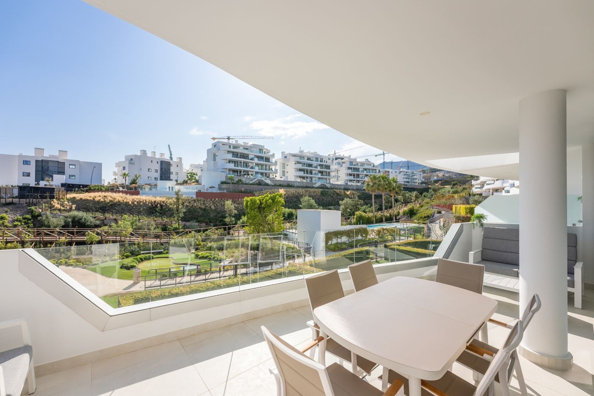 Resale - Apartment - Middle Floor Apartment - Fuengirola - Fuengirola Centro