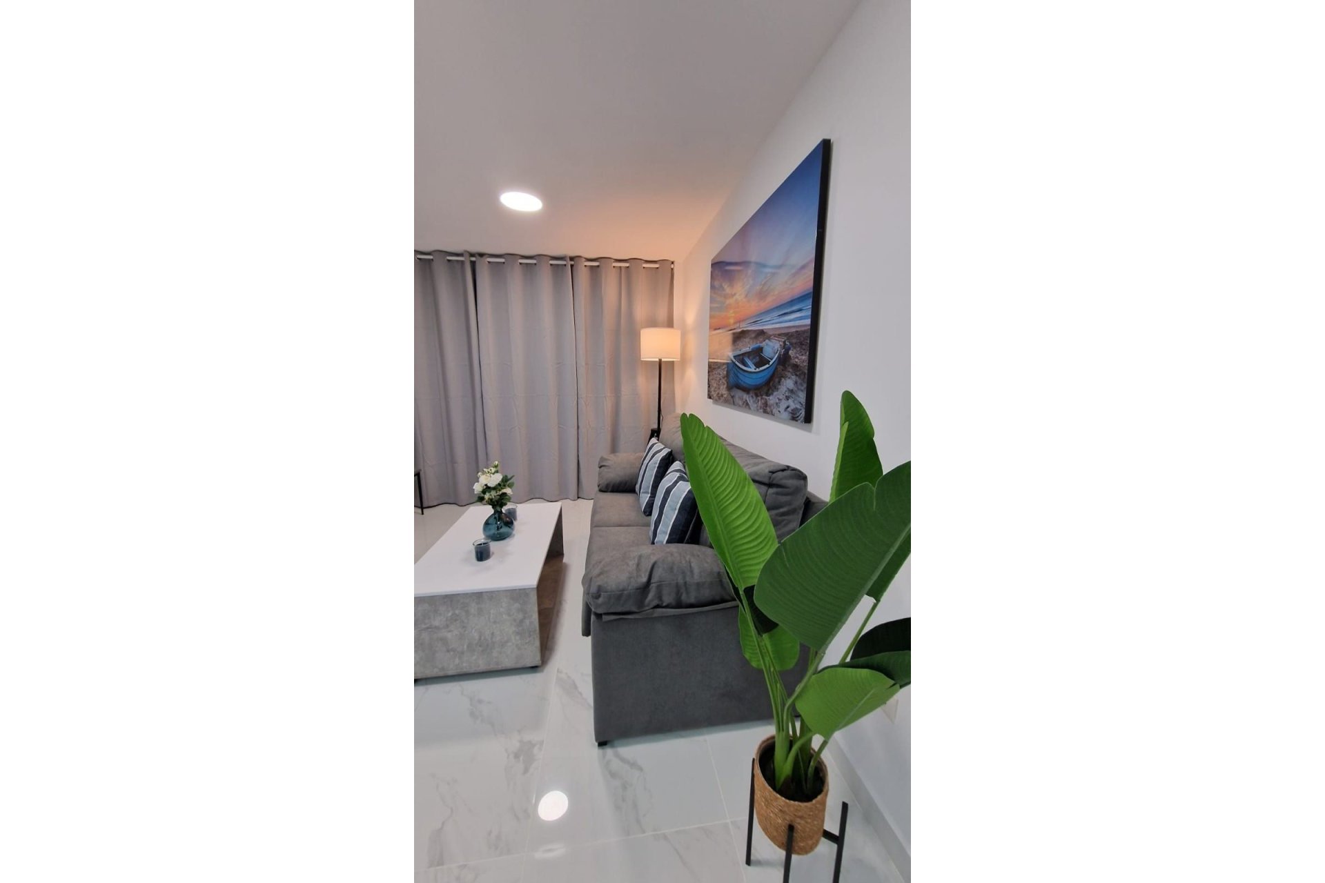 Resale - Apartment - Middle Floor Apartment - Fuengirola - Fuengirola Centro