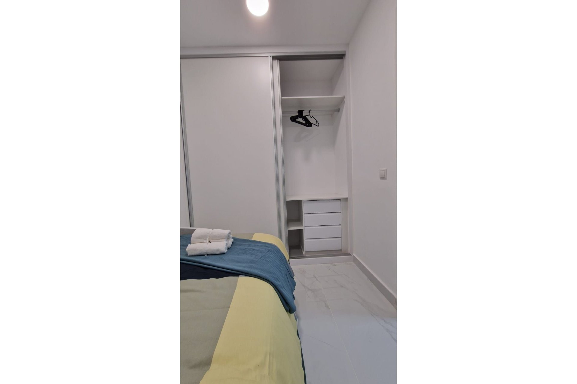 Resale - Apartment - Middle Floor Apartment - Fuengirola - Fuengirola Centro