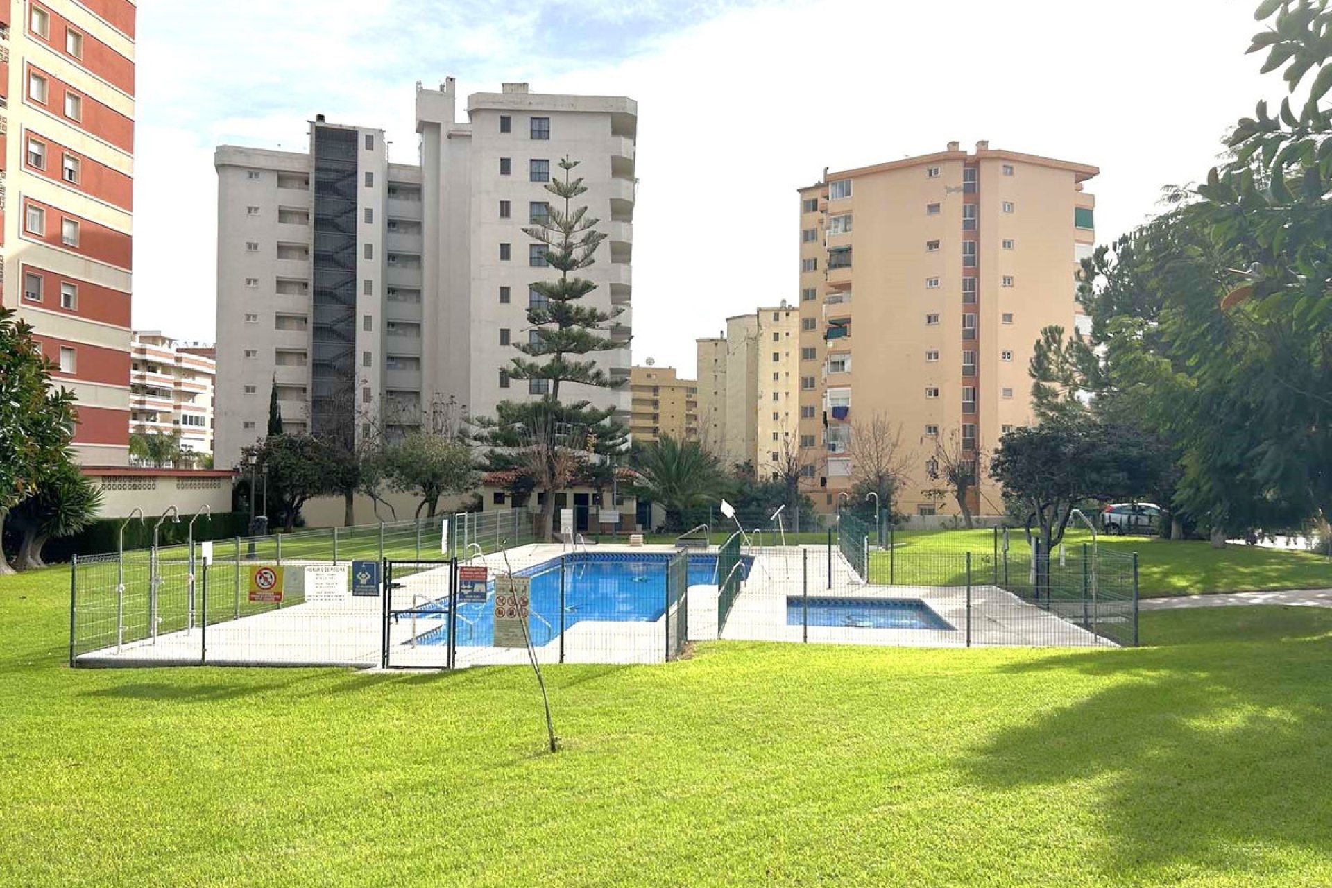 Resale - Apartment - Middle Floor Apartment - Fuengirola - Fuengirola Centro