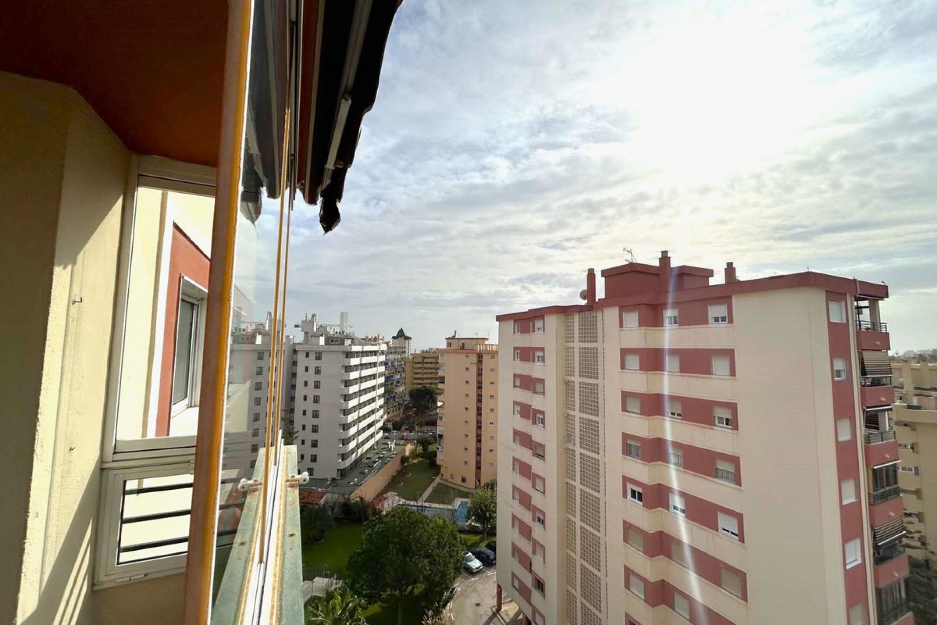 Resale - Apartment - Middle Floor Apartment - Fuengirola - Fuengirola Centro