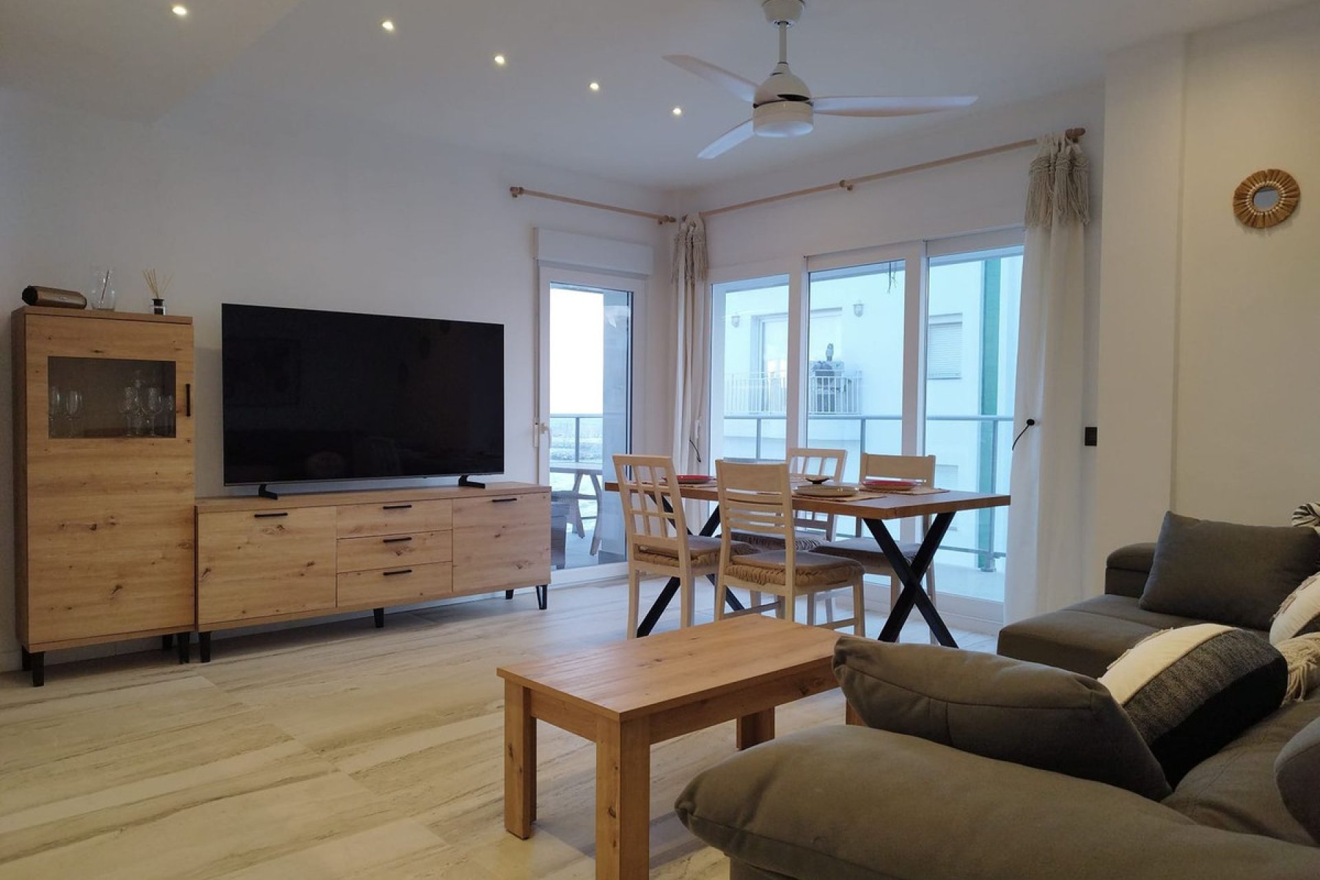 Resale - Apartment - Middle Floor Apartment - Fuengirola - Fuengirola Centro