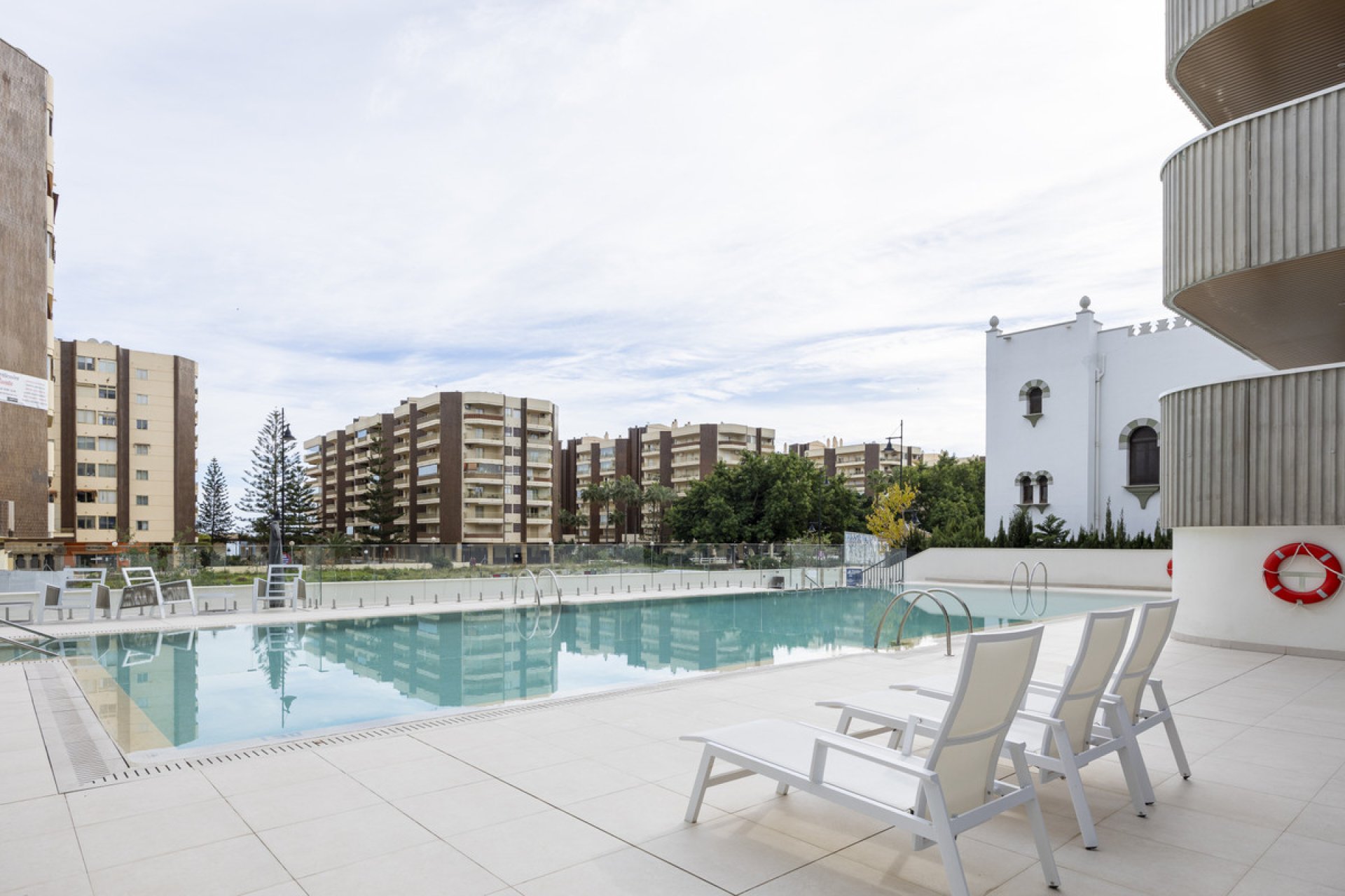 Resale - Apartment - Middle Floor Apartment - Fuengirola - Fuengirola Centro