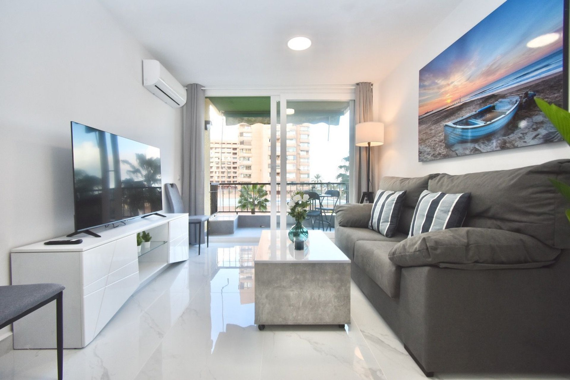 Resale - Apartment - Middle Floor Apartment - Fuengirola - Fuengirola Centro