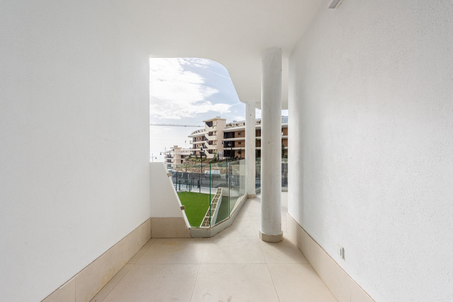 Resale - Apartment - Middle Floor Apartment - Fuengirola - Fuengirola Centro