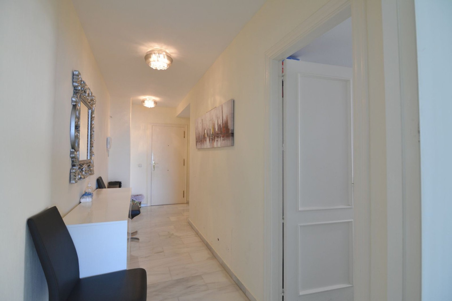 Resale - Apartment - Middle Floor Apartment - Fuengirola - Fuengirola Centro