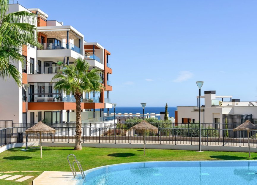 Resale - Apartment - Middle Floor Apartment - Fuengirola - Fuengirola Centro