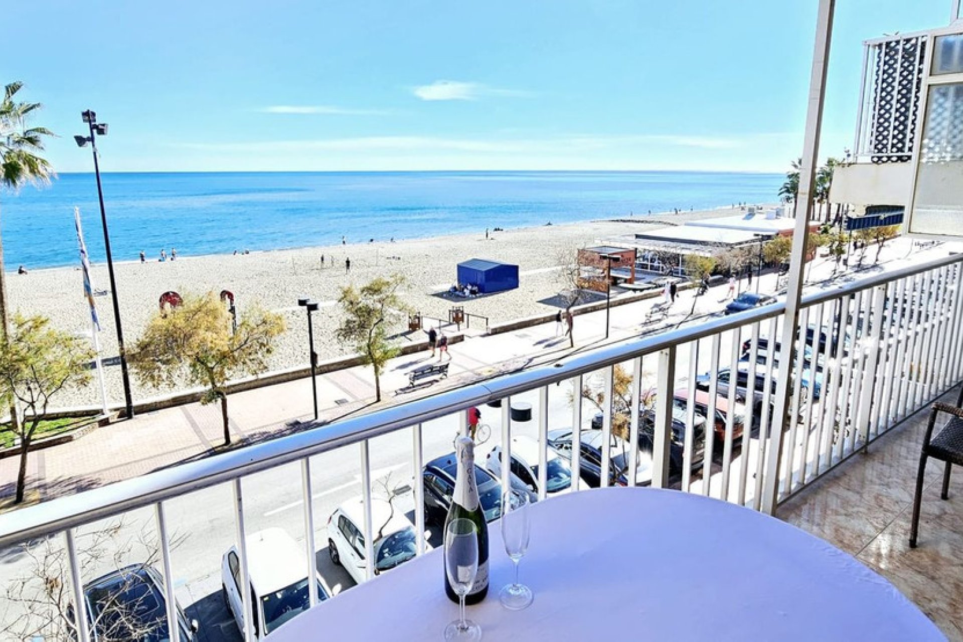 Resale - Apartment - Middle Floor Apartment - Fuengirola - Fuengirola Centro