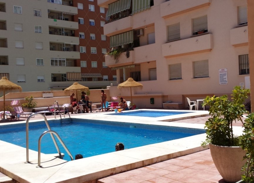 Resale - Apartment - Middle Floor Apartment - Fuengirola - Fuengirola Centro