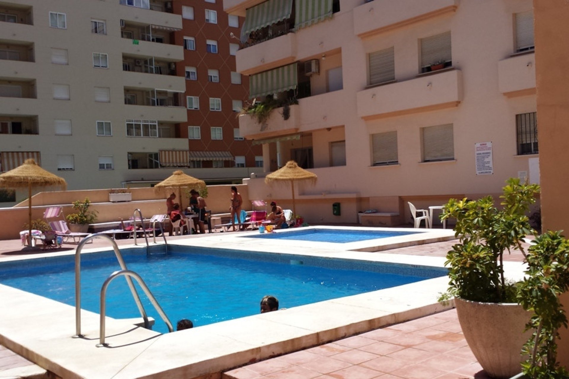 Resale - Apartment - Middle Floor Apartment - Fuengirola - Fuengirola Centro