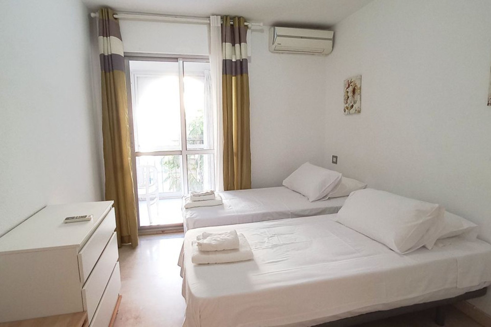 Resale - Apartment - Middle Floor Apartment - Fuengirola - Fuengirola Centro