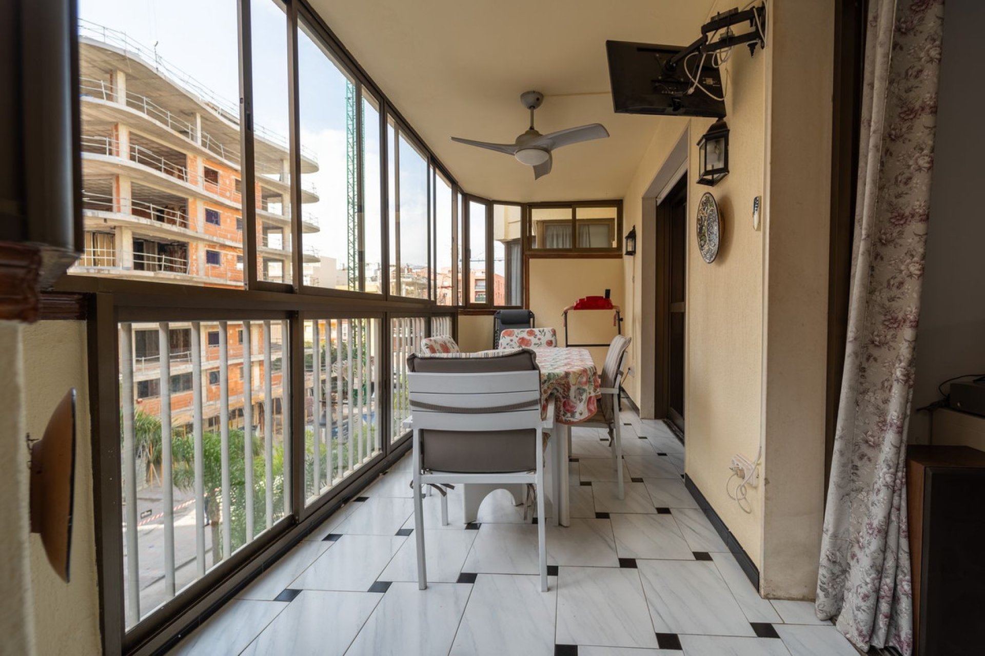 Resale - Apartment - Middle Floor Apartment - Fuengirola - Fuengirola Centro