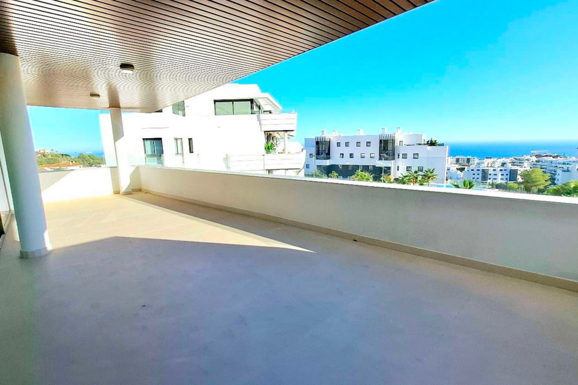 Resale - Apartment - Middle Floor Apartment - Fuengirola - Fuengirola Centro