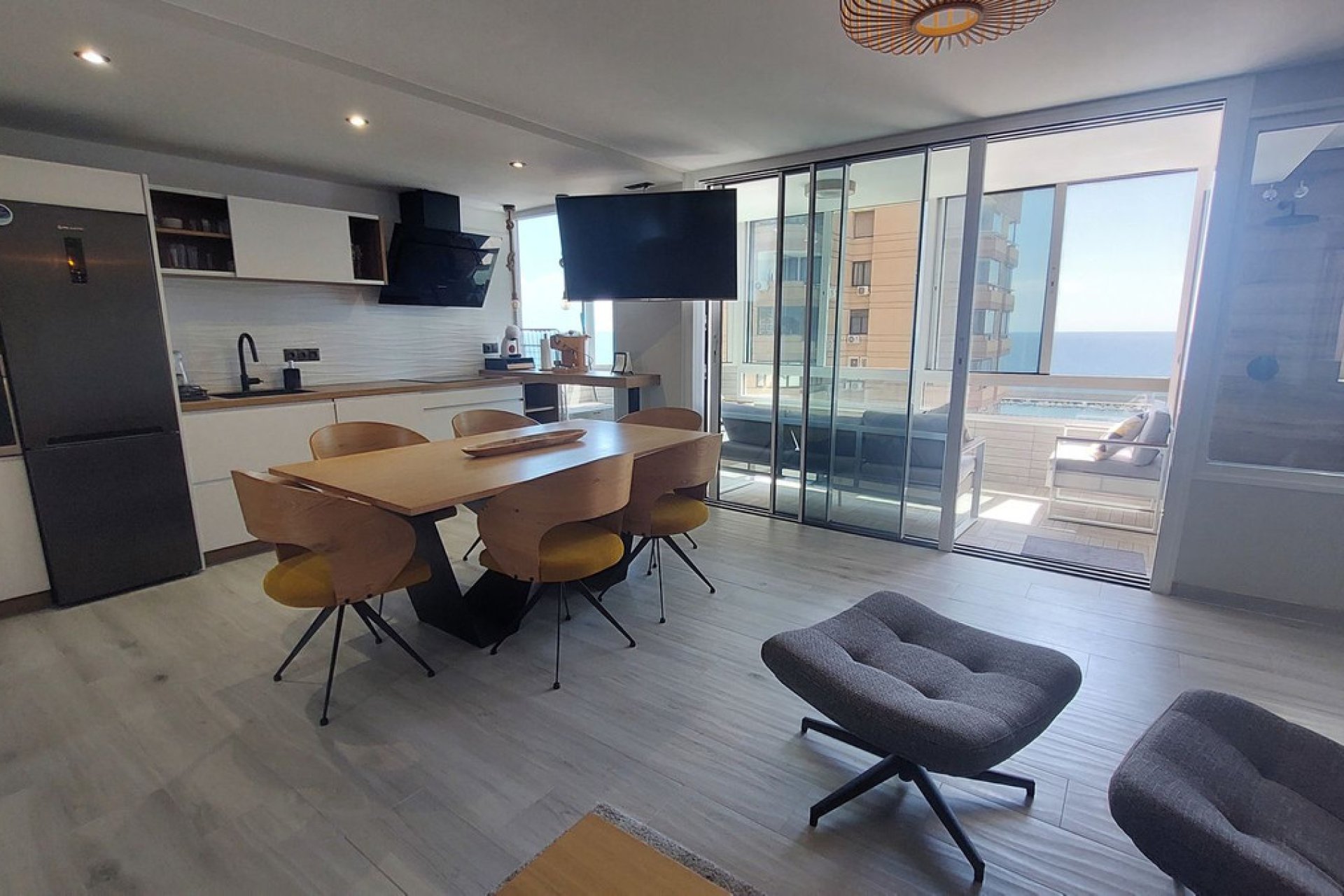 Resale - Apartment - Middle Floor Apartment - Fuengirola - Fuengirola Centro