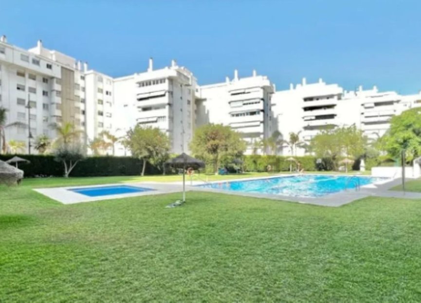 Resale - Apartment - Middle Floor Apartment - Fuengirola - Fuengirola Centro